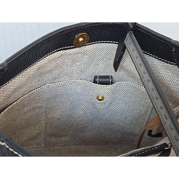 Dooney And Bourke Pebble Leather Crossbody Shoulder Bag Black Magnetic Snap Hobo - Picture 10 of 16